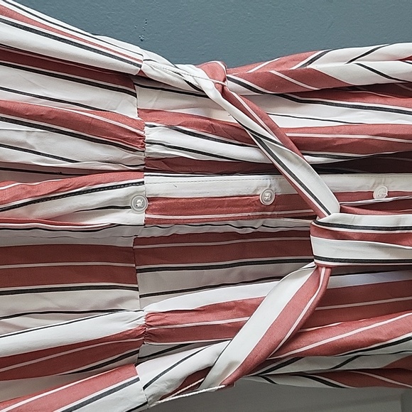 Dress - Picture 8 of 8